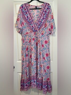 Loness Floral V-Neck Maxi Dress in Pink and Teal